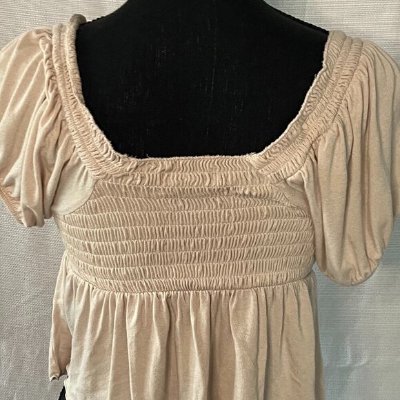 C'ISA Lightweight smocked cropped top cream medium  - 0414 - Picture 3 of 4